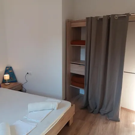 Banski Dolac * Jelsa (Hvar)
